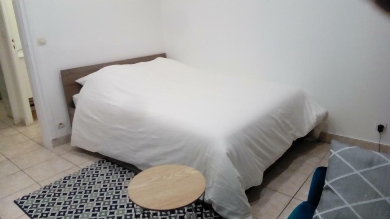Appartement Aad1 Clamart 200 M Du Tramway T6 St Pave Blc Avec Cuisine Separee المظهر الخارجي الصورة